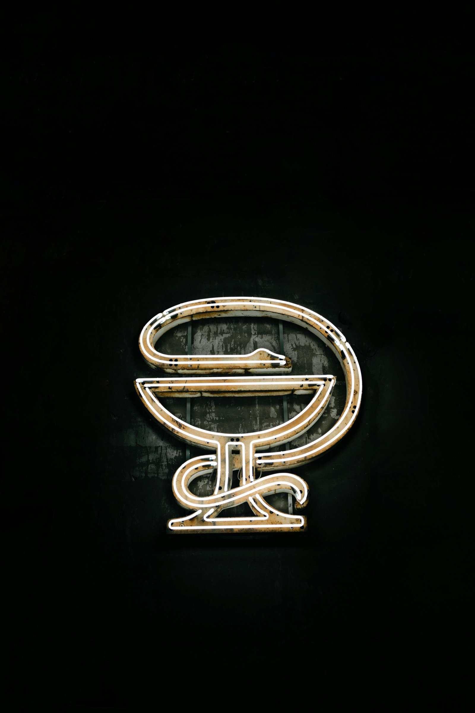 Dubai and Abu Dhabi are renowned cities in the United Arab Emirates known for their modernity, luxury, and booming industries. One group of expatriates that has been increasingly drawn to these cities is from Russia. As a result, the demand for Russian healthcare services has been on the rise in Dubai and Abu Dhabi.